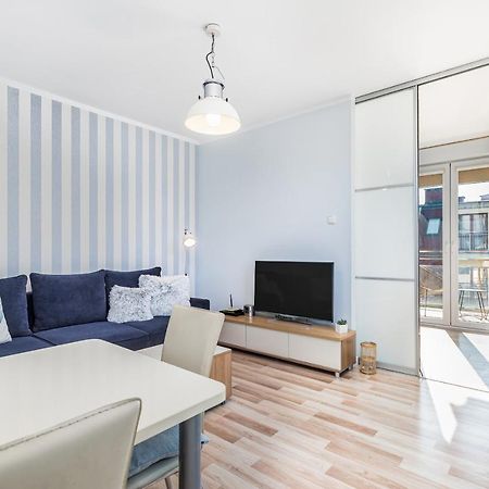 Apartamenty Feniks By Noclegi Renters Свиноуйсьце Экстерьер фото
