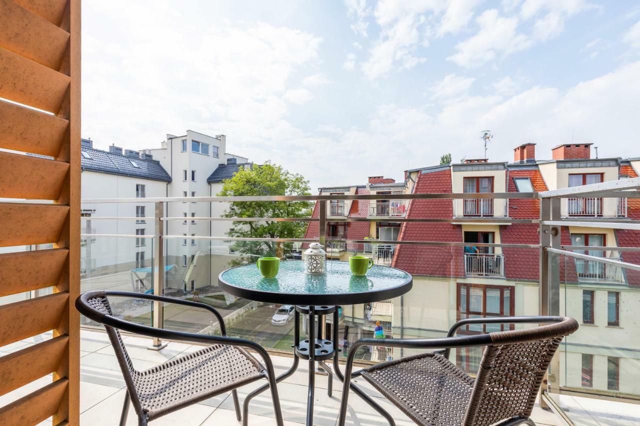Apartamenty Feniks By Noclegi Renters Свиноуйсьце Экстерьер фото